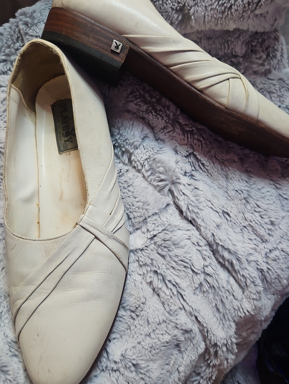 Playboy 1960S From Chicago Club LEATHER Cream Slip-On Flats
